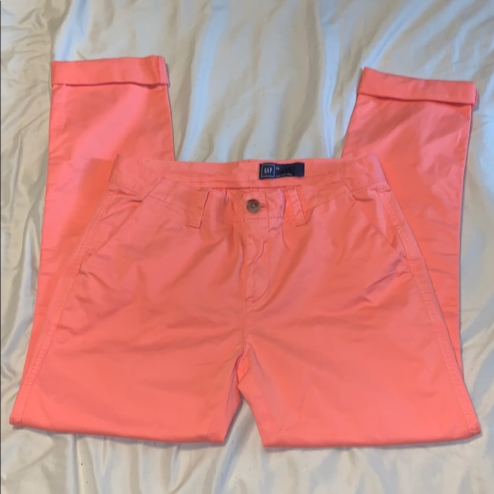📢2 for $10 Gap Peach/pink Capri Jean